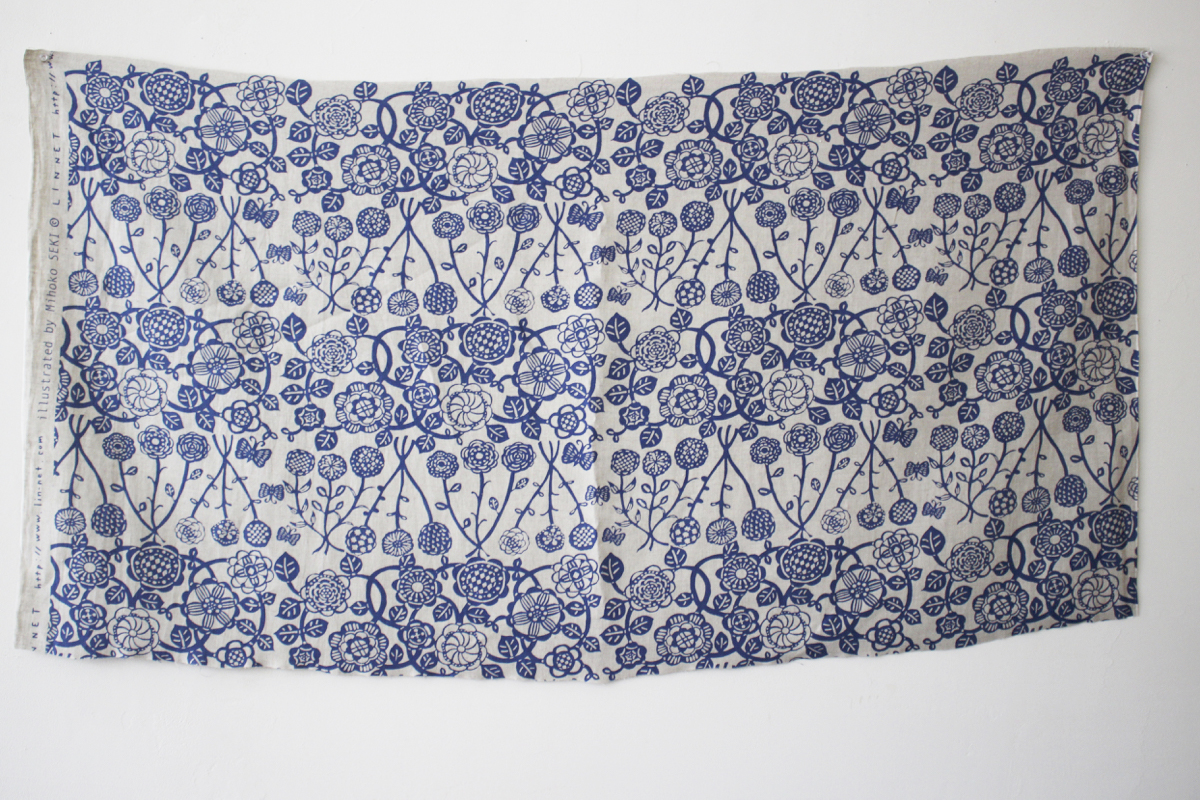 LINNETリネンプリント のばな　生成り×ブルー